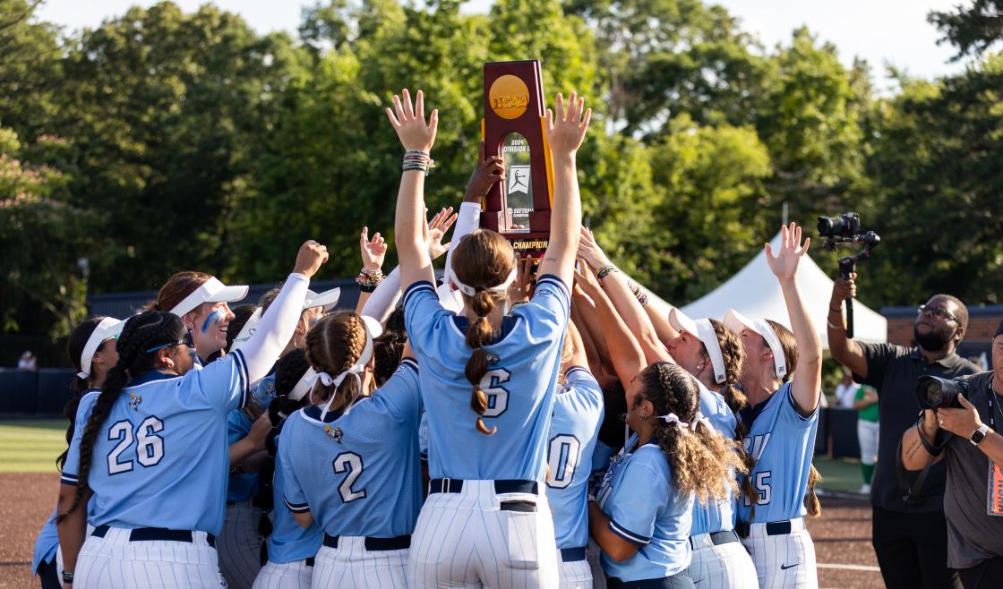 ETBU Claims 2024 NCAA Division III Softball National Championship ETBU Claims 2024 NCAA Division III Softball National Championship