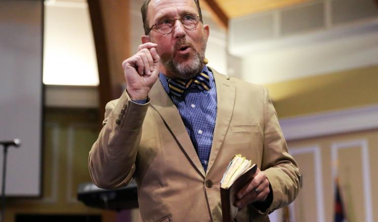 Dr. Thomas Sanders speaks at the chapel service during Preview Day on Monday, October 8.