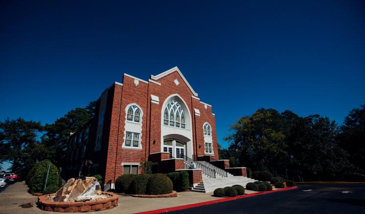 Image of the entrance of an academic building 