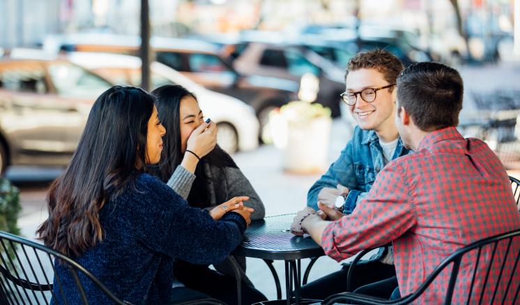 ETBU students enjoy fellowship together in downtown Marshall
