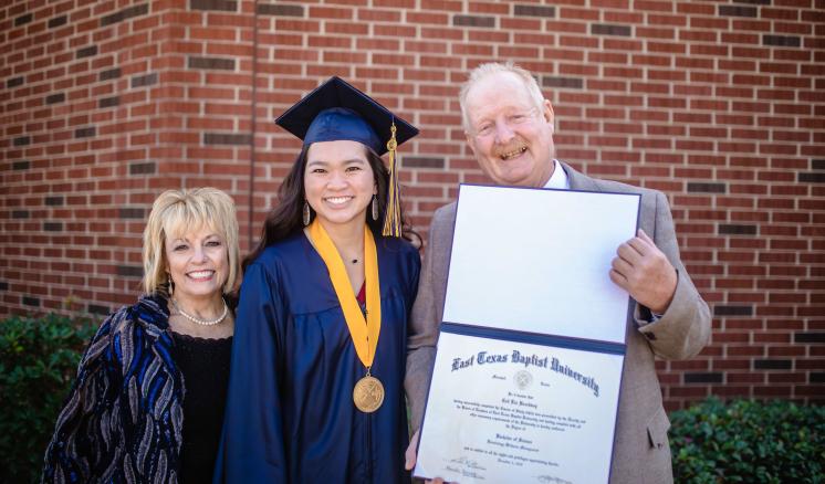 img_5_2020_dec_commencement
