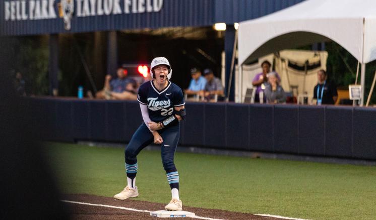 2024_ncaa_diii_softball_national_championship_may_31_etbu_vs_belhaven_0661