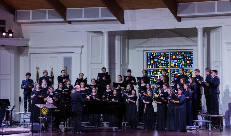 Hymn Sing Choir sings on stage during Great East Texas Hymn Sing