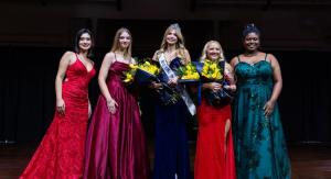 Miss ETBU 2025, 5 women stood for a group photo on a stage in formal clothing