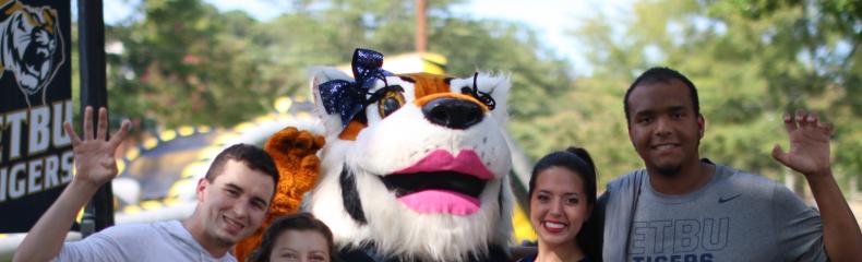 Students celebrate first Tiger Football home game