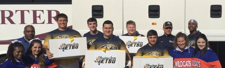 East Texas Baptist University teams up with Louisiana College to bless the needy