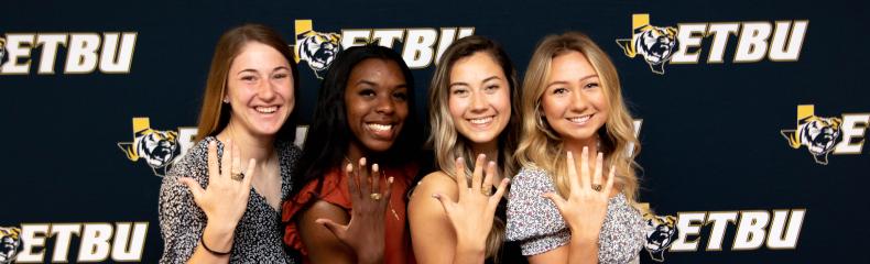 Spring 2022 graduating seniors recognized with ETBU ring blessing ceremony