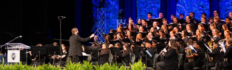 ETBU Choir and band performing 